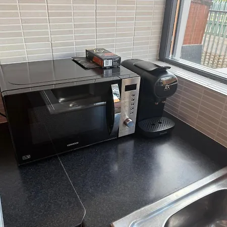 度假居 Large Four Bedroom Town Centre House *