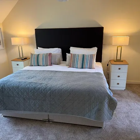 度假居 Large Four Bedroom Town Centre House